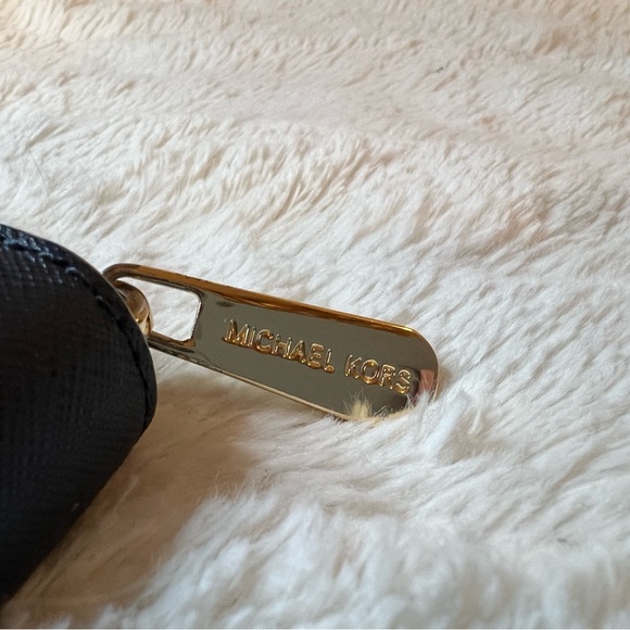 Michael Kors Navy Wallet - Picture 8 of 9